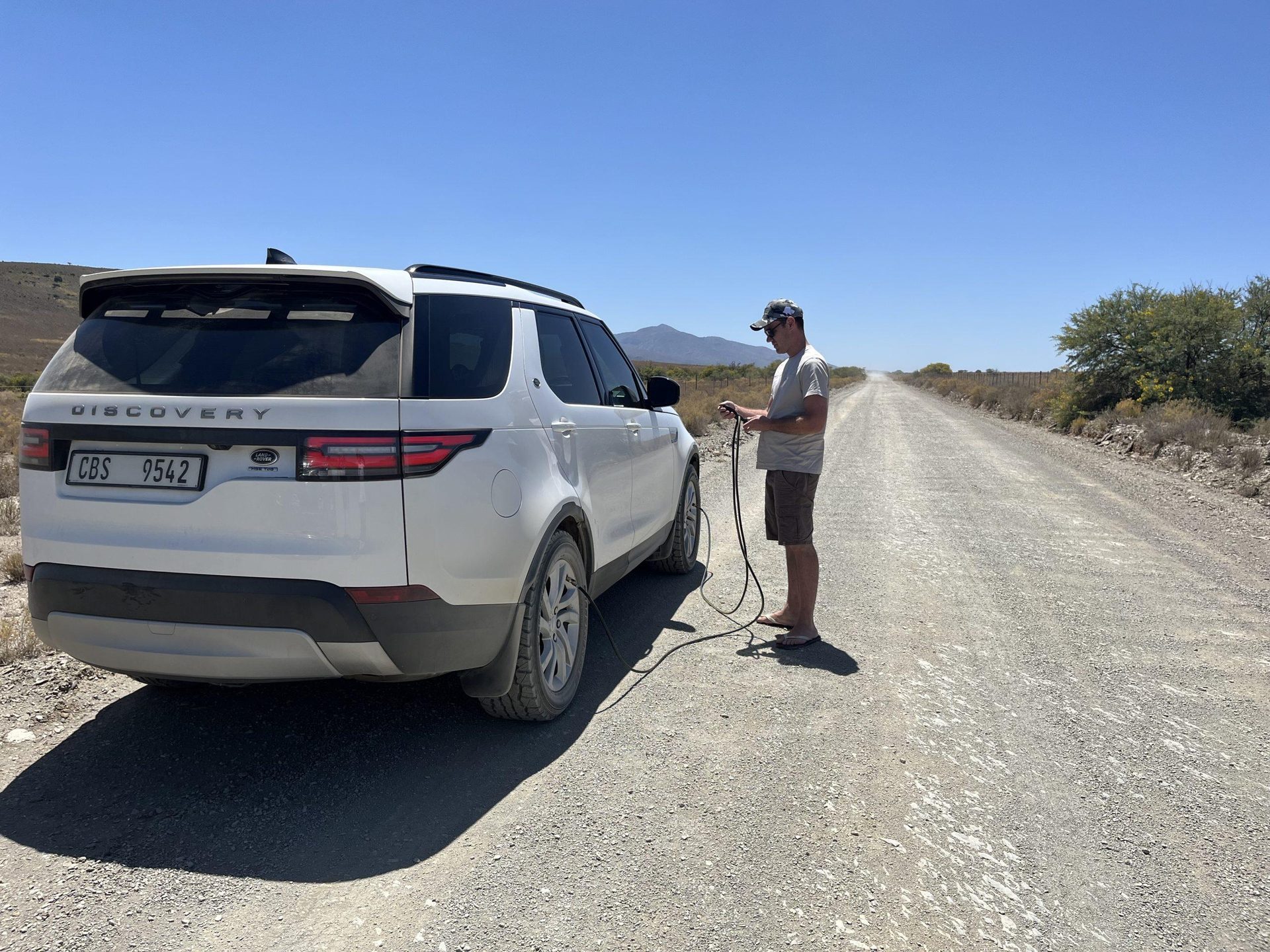 The Discovery on the gravel, tyres coming down